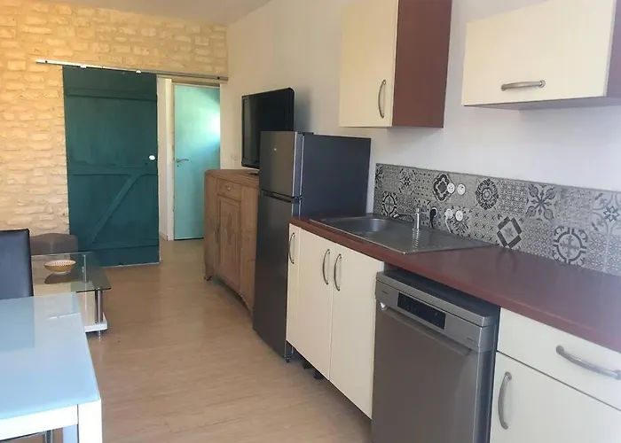 Maison De Atypique * Le Molay-Littry